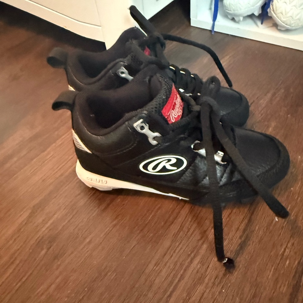 Rawlings Black and White Kids Sneakers